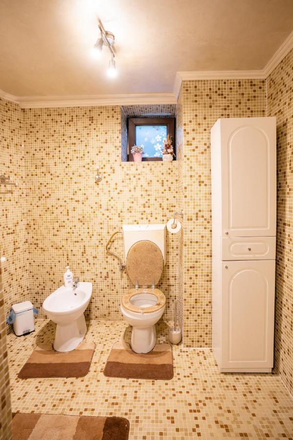 Mario'S Cozy Apartment Рышнов Экстерьер фото