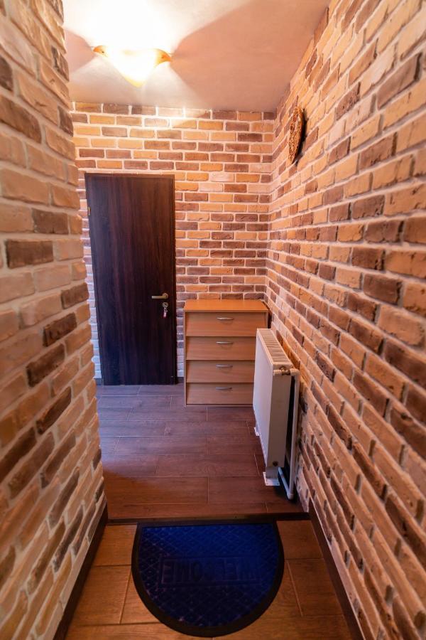 Mario'S Cozy Apartment Рышнов Экстерьер фото