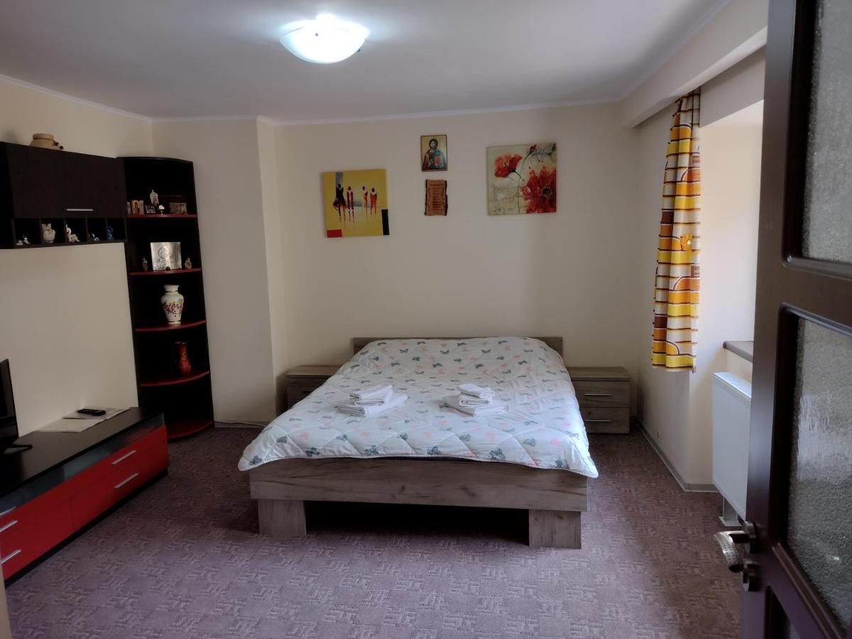 Mario'S Cozy Apartment Рышнов Экстерьер фото